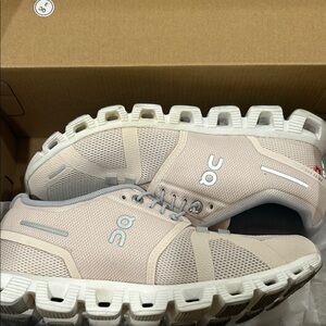 On Running Beige Sneakers